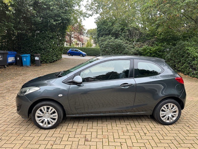 Used Mazda Mazda2 2012 for sale - 76344151: Photo 4