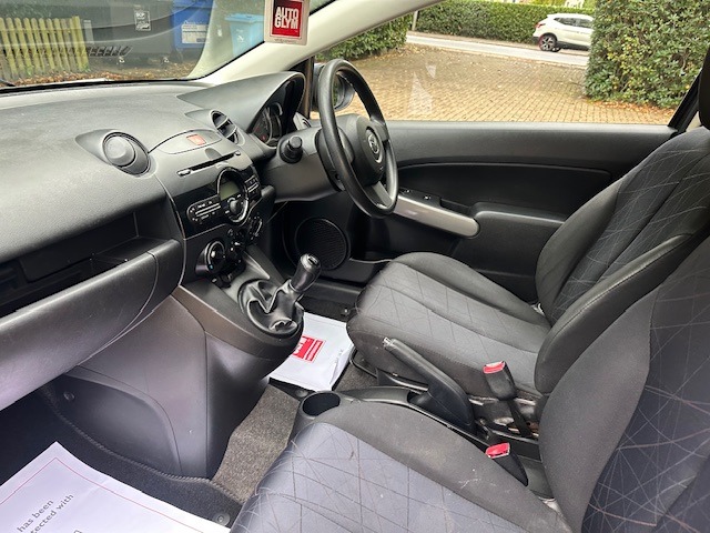 Used Mazda Mazda2 2012 for sale - 76344151: Photo 9