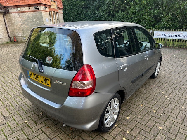 Used Honda Jazz 2005 for sale - 76566472: Photo 8