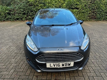 Used Ford Fiesta 2016 for sale - 76817488: Photo