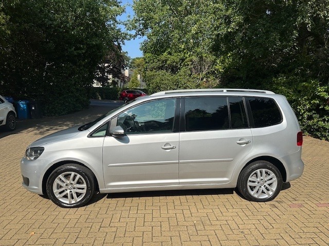 Used Volkswagen Touran 2012 for sale - 77516550: Photo 4