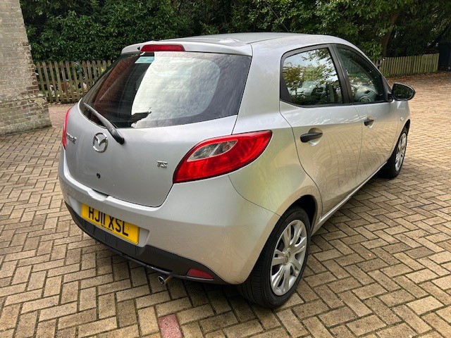 Used Mazda Mazda2 2011 for sale - 76341453: Photo 8
