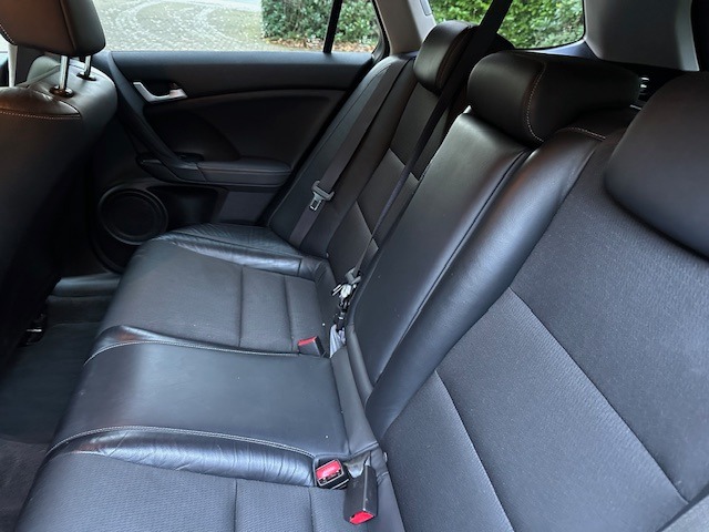 Used Honda Accord 2014 for sale - 76749850: Photo 11