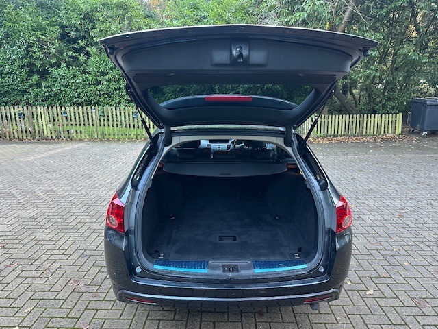 Used Honda Accord 2014 for sale - 76749850: Photo 12