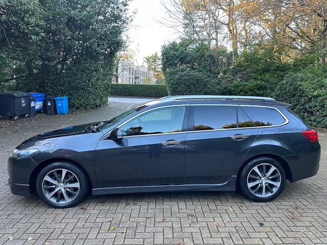 Used Honda Accord 2014 for sale - 76749850: Photo 4