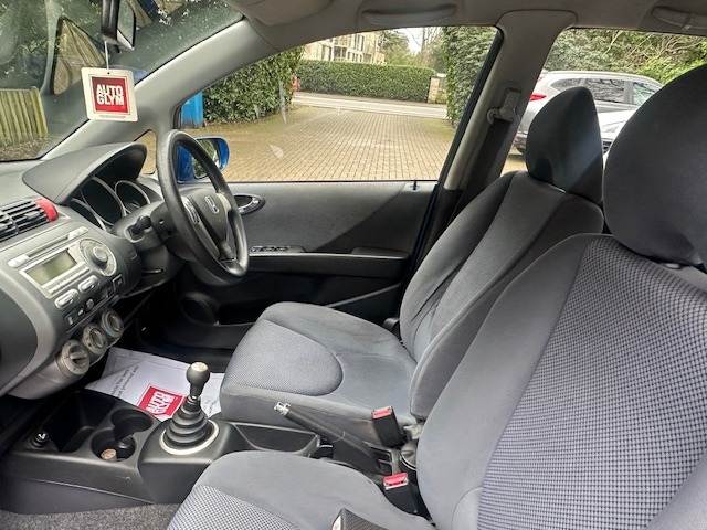 Used Honda Jazz 2006 for sale - 77675779: Photo 10