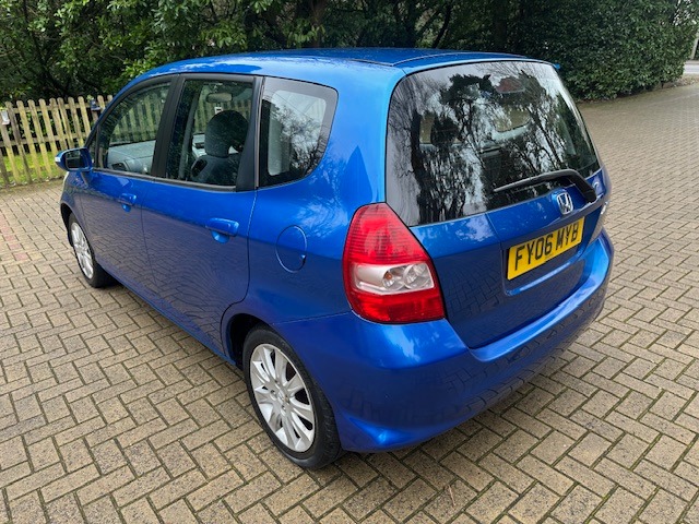 Used Honda Jazz 2006 for sale - 77675779: Photo 6