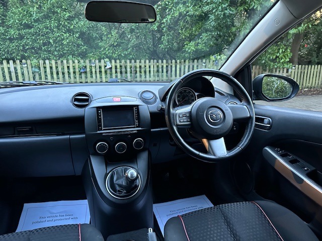 Used Mazda Mazda2 2012 for sale - 77160817: Photo 9