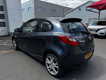 Used Mazda Mazda2 2010 for sale - 75690136: Photo