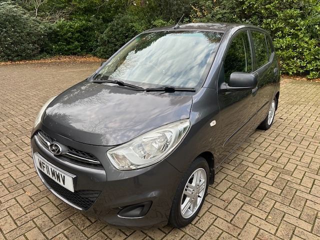 Used Hyundai i10 2011 for sale - 76555565: Photo 3