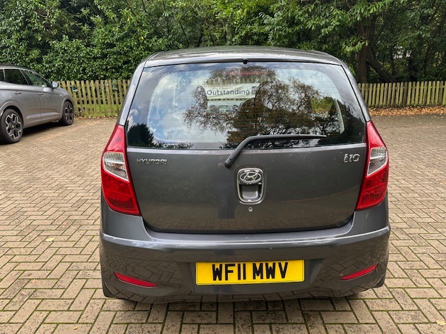 Used Hyundai i10 2011 for sale - 76555565: Photo 7