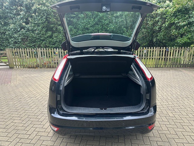 Used Ford Focus 2010 for sale - 78177423: Photo 12