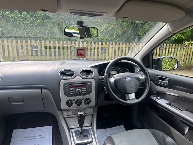 Used Ford Focus 2010 for sale - 78177423: Photo 9