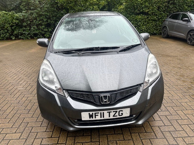 Used Honda Jazz 2011 for sale - 77502916: Photo 2
