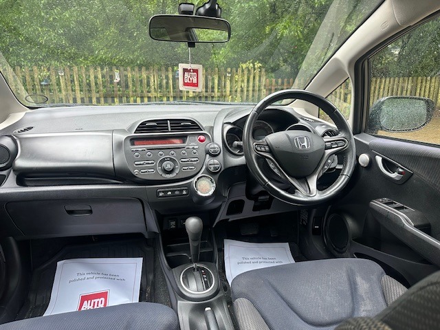 Used Honda Jazz 2011 for sale - 77502916: Photo 9