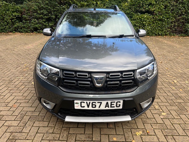Used Dacia Sandero Stepway 2017 for sale - 76382710: Photo 2