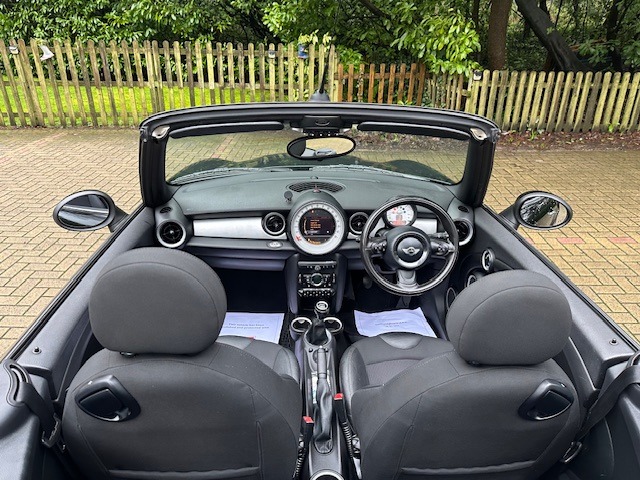 Used MINI Convertible 2011 for sale - 77336337: Photo 10