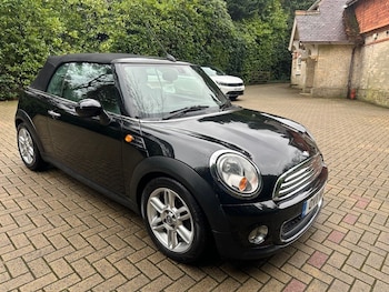 Used MINI Convertible 2011 for sale - 77336337: Photo