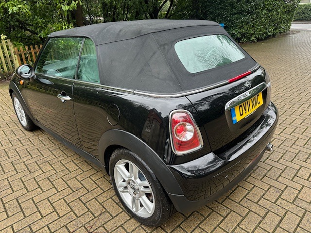Used MINI Convertible 2011 for sale - 77336337: Photo 7