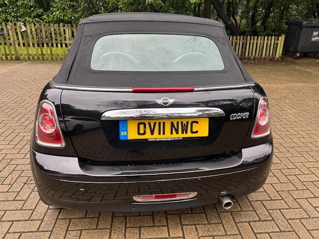 Used MINI Convertible 2011 for sale - 77336337: Photo 8