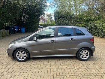 Used Mercedes-Benz B Class 2010 for sale - 78297612: Photo