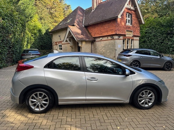Used Honda Civic 2012 for sale - 76290043: Photo 5