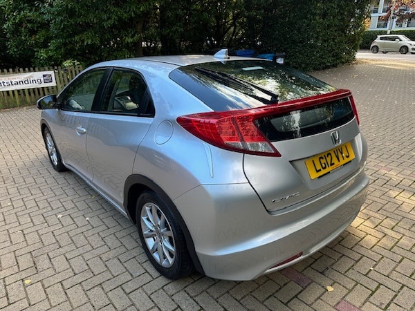 Used Honda Civic 2012 for sale - 76290043: Photo 6
