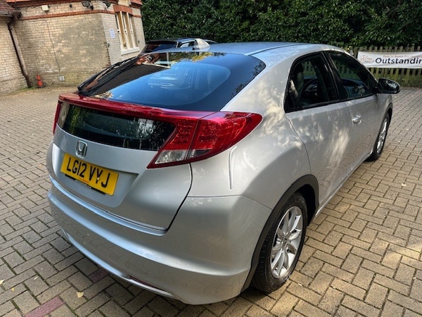 Used Honda Civic 2012 for sale - 76290043: Photo 8