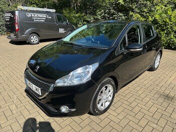 Used Peugeot 208 2013 for sale - 78379480: Photo