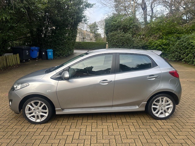 Used Mazda Mazda2 2011 for sale - 77296886: Photo 4