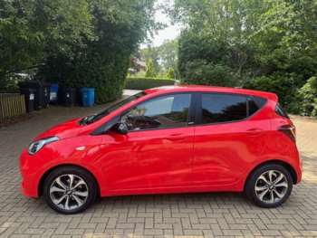 Used Hyundai i10 2019 for sale - 74902610: Photo
