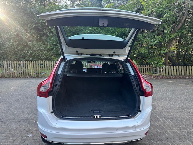 Used Volvo XC60 2014 for sale - 77093991: Photo 12