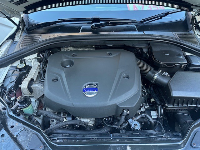 Used Volvo XC60 2014 for sale - 77093991: Photo 13