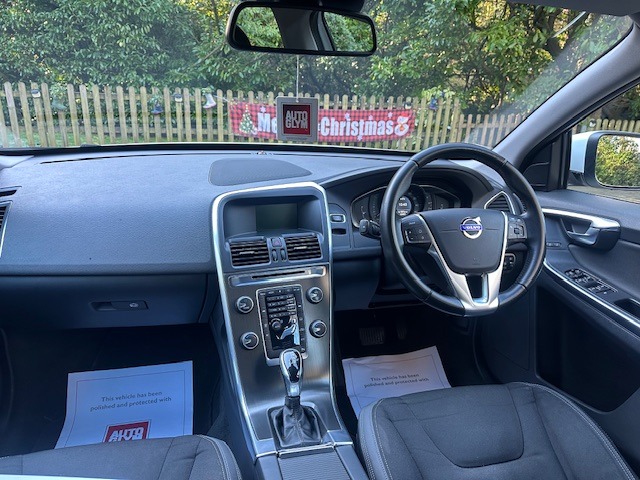 Used Volvo XC60 2014 for sale - 77093991: Photo 9