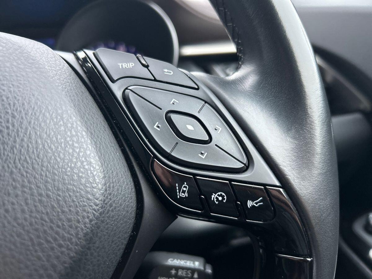 Used Toyota C-HR 2019 for sale - 77601624: Photo 25