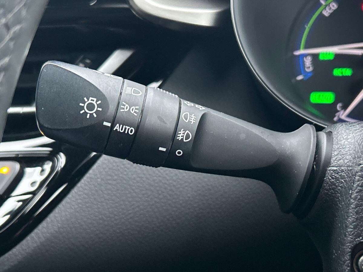 Used Toyota C-HR 2019 for sale - 77601624: Photo 26