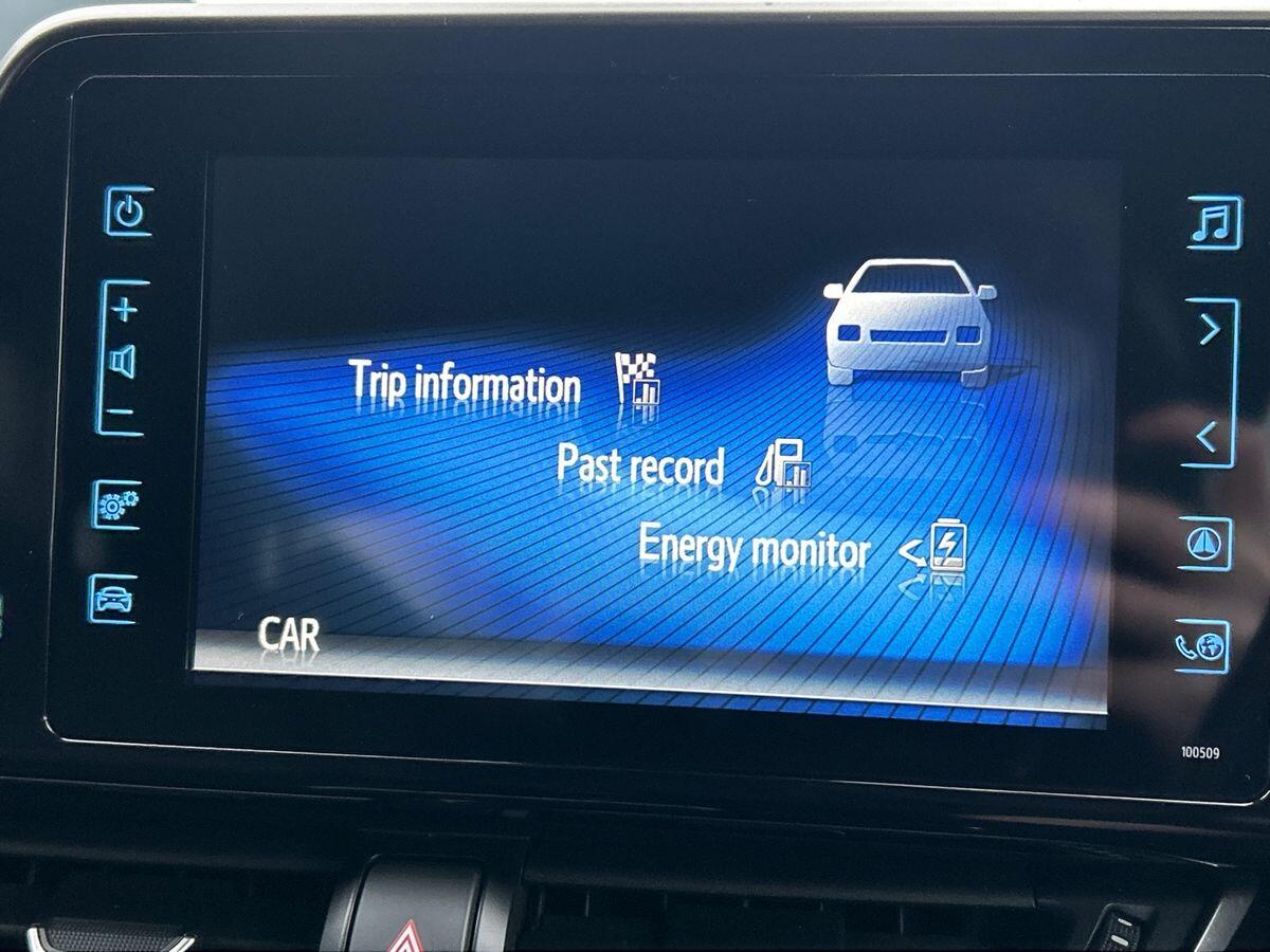 Used Toyota C-HR 2019 for sale - 77601624: Photo 29