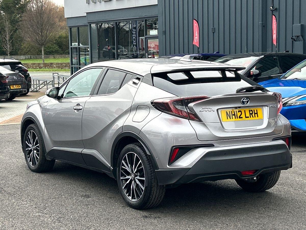 Used Toyota C-HR 2019 for sale - 77601624: Photo 3
