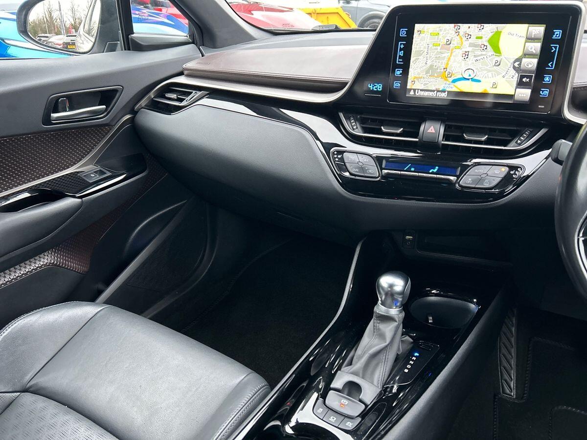 Used Toyota C-HR 2019 for sale - 77601624: Photo 9