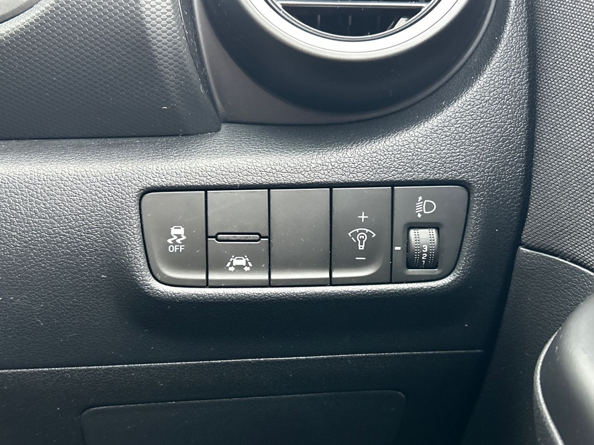 Used Hyundai KONA 2020 for sale - 77490259: Photo 41