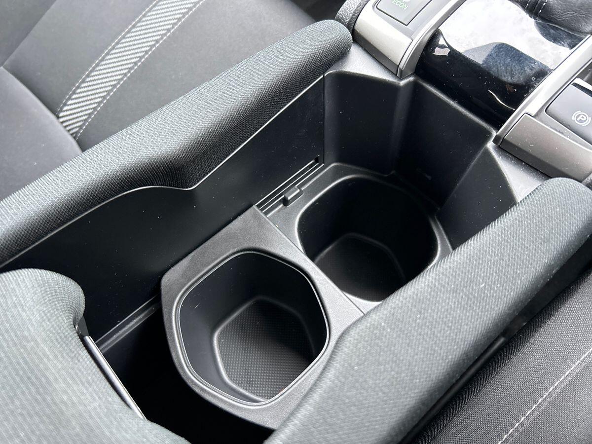 Used Honda Civic 2018 for sale - 76476128: Photo 24