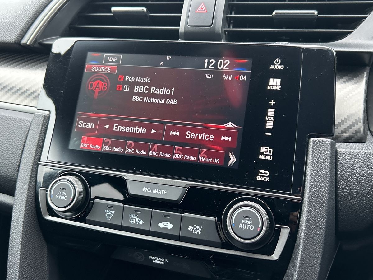 Used Honda Civic 2018 for sale - 76476128: Photo 26