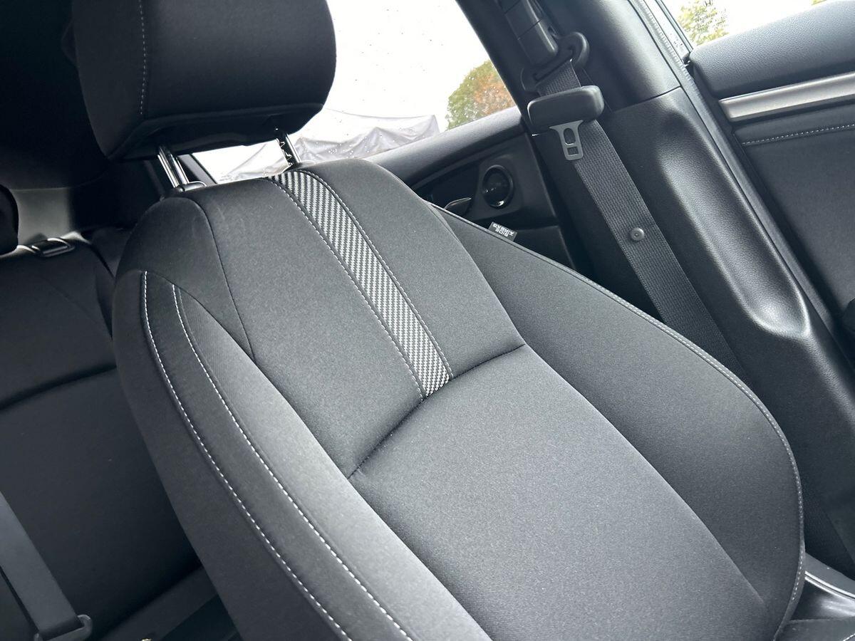 Used Honda Civic 2018 for sale - 76476128: Photo 31