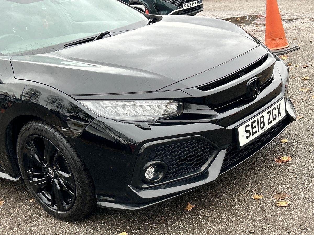 Used Honda Civic 2018 for sale - 76476128: Photo 34