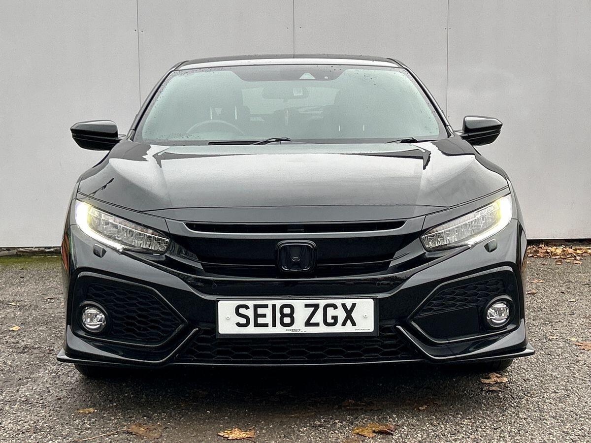 Used Honda Civic 2018 for sale - 76476128: Photo 4