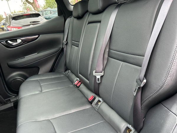 Used Nissan Qashqai 2017 for sale - 76232570: Photo 15