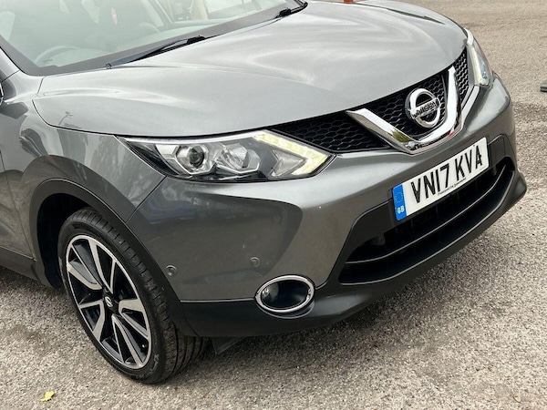 Used Nissan Qashqai 2017 for sale - 76232570: Photo 32