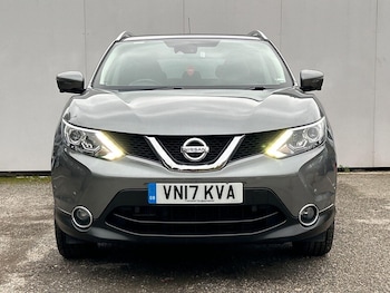 Used Nissan Qashqai 2017 for sale - 76232570: Photo