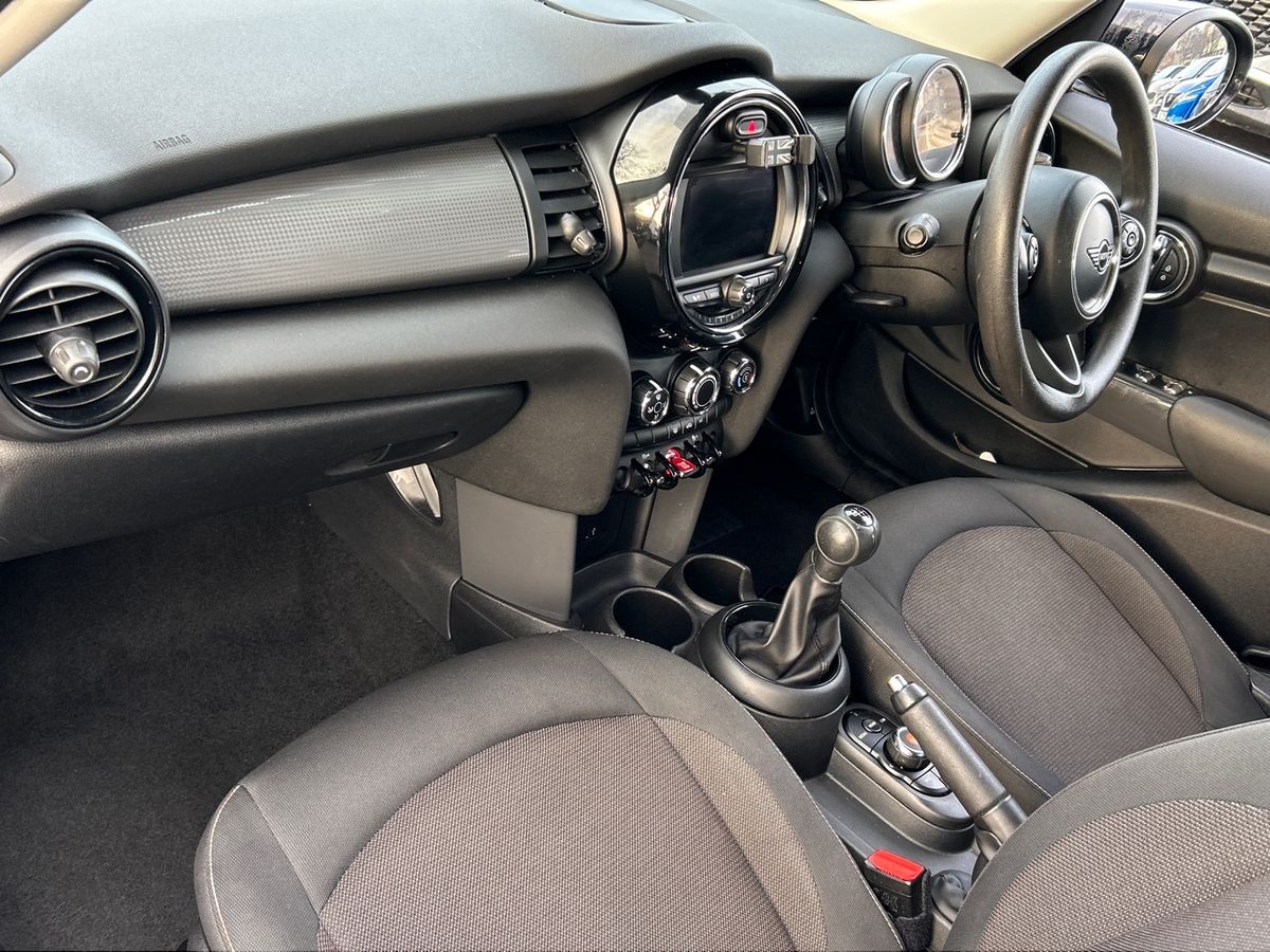 Used MINI Hatch 2019 for sale - 76961585: Photo 2