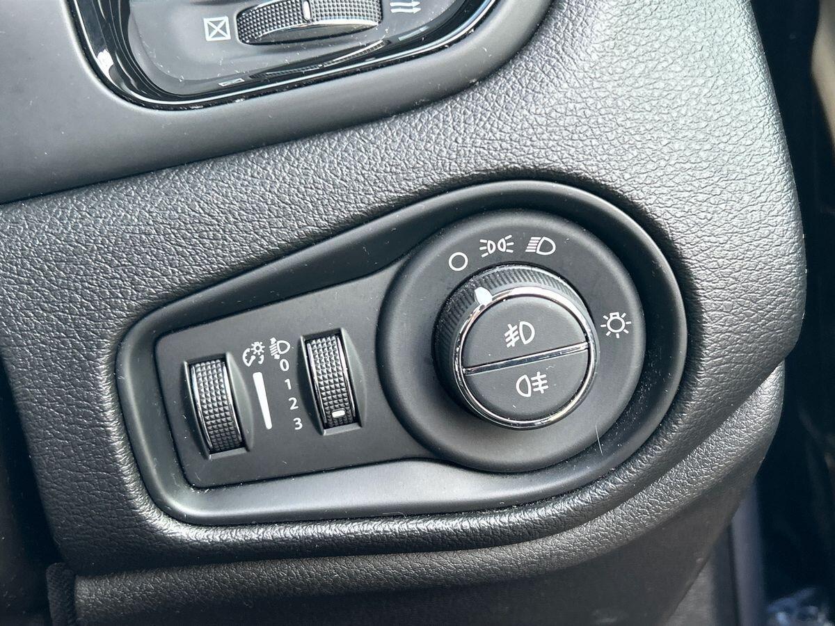 Used Jeep Renegade 2020 for sale - 76171294: Photo 23
